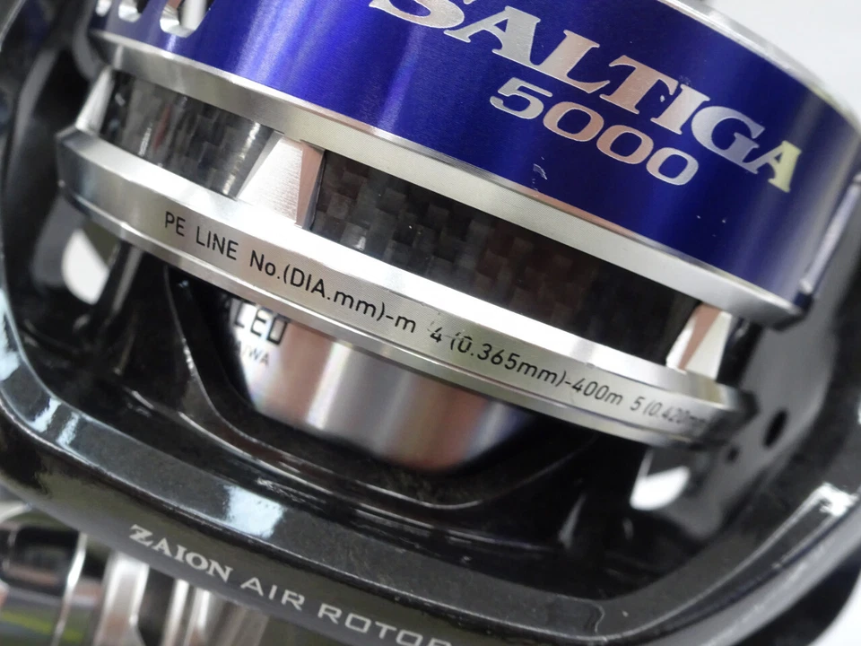 Carrete giratorio DAIWA 10 SALTIGA 5000 para gran juego de Japón Excelente+ Foto 4 de 4