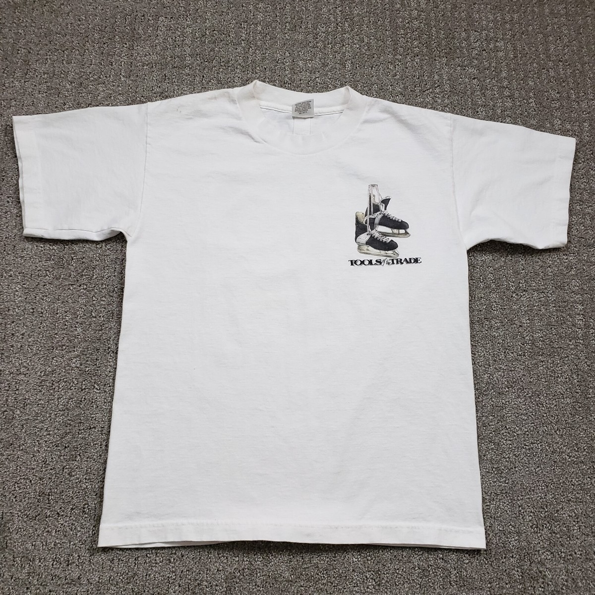 【HOCKEY】 JOE DEBUT TEE WHITE Shop HOCKEY Joe Debut T-Shirt (white) online | skatedeluxe