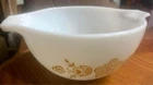 Vintage Pyrex Bowl 441 750ml Butterfly Gold Made in USA