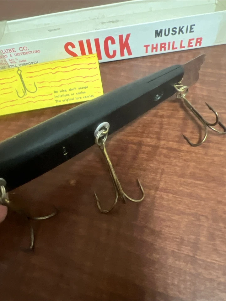 Suick Thriller 9“ 麝香鱼饵木诱饵 NOS!手工 — 第 4/4 张图片