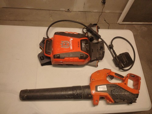 Husquvarna 436LiB GEBLÄSE und 31,1AH 36 VOLT AKKU BLi950X