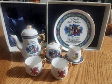 Scotland Miniture Tea Set 8 Pieces Plus 2 Lids NIB