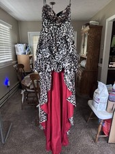 Jovani Prom Gown Size 2 Black Red Leopard Print Merle Norman Bag Included