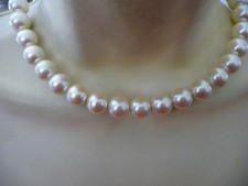 WRAP AROUND NECK LRG FAUX PEARLS NECKLACE COLLAR CHOKER 29/31