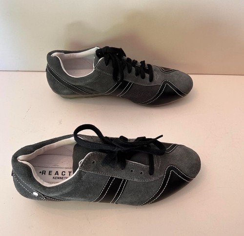 Reaction soccer’s shoes dark grey suede & grey leather size 10 M - Picture 4 of 4