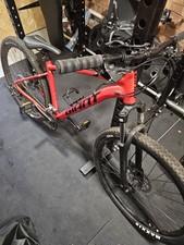 Giant Talon 4 Ge Mountain Bike Size Medium Excellent Condition