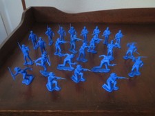 VINTAGE MARX 7TH CAVALRY 54mm 24 ROYAL BLUE SOLDIERS FORT APACHE