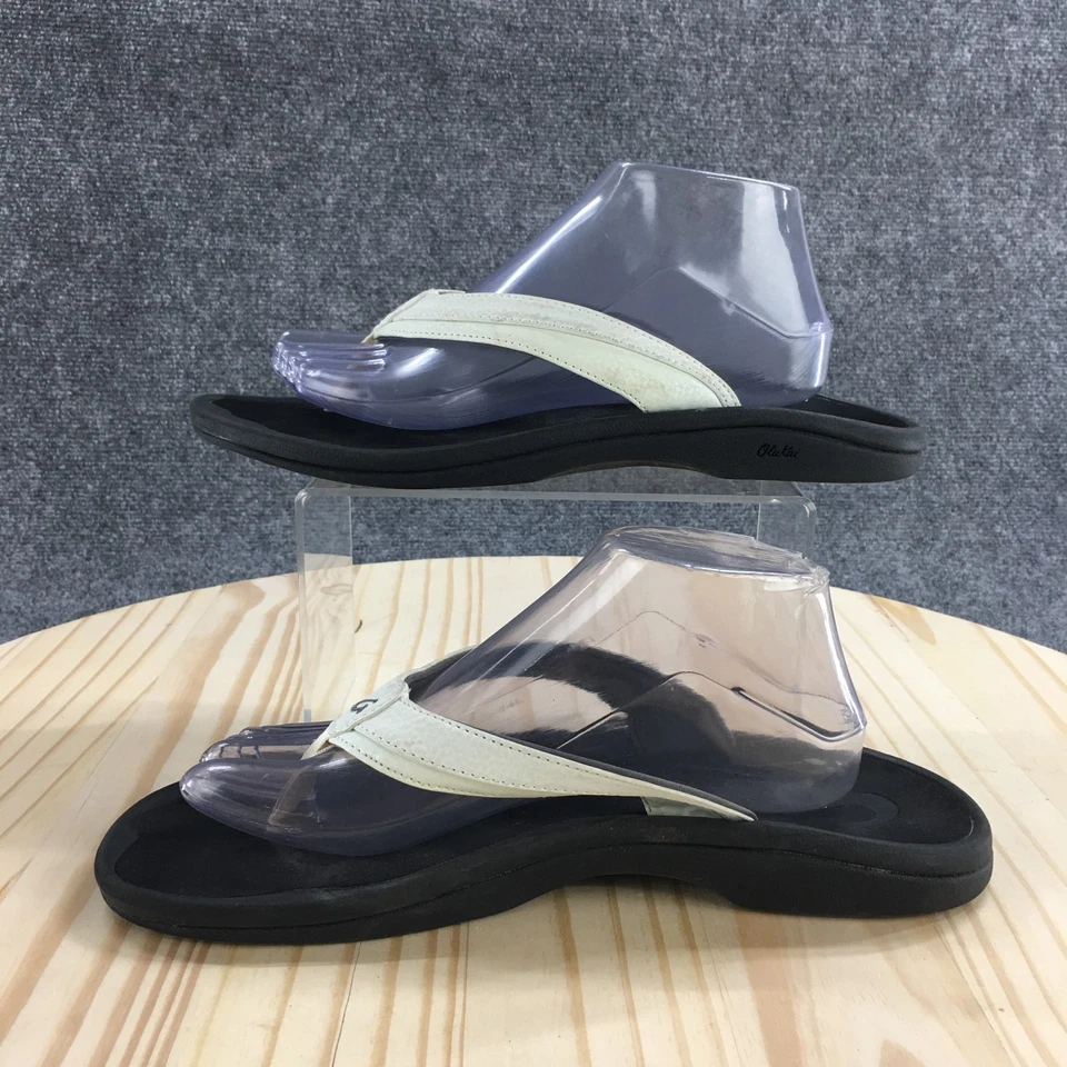 Sandálias femininas OluKai 11Ohana Koa chinelo preto branco 20110-4R40 - Imagem 2 de 4