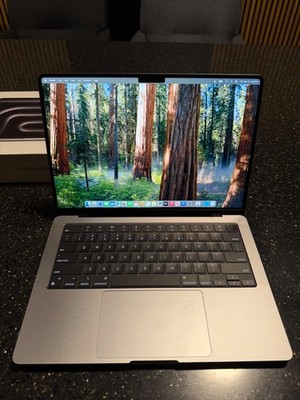 Macbook Pro M3 2023 14''  EXCELENT CONDITION, Apple Care, Charger & Box BUNDLE