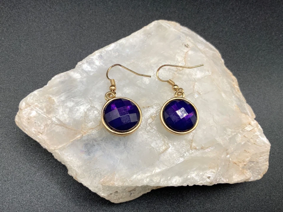PENDIENTES Gancho Colgante Redondo Amatista Facetada PÚRPURA Simulado Tono Dorado Foto 3 de 4