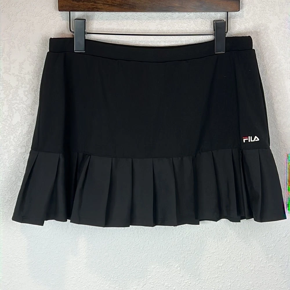 Black tennis top skirt xl