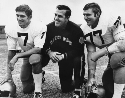 Joe Theismann Ara Parseghian Mike McCoy 8x10 Photo NCAA Football