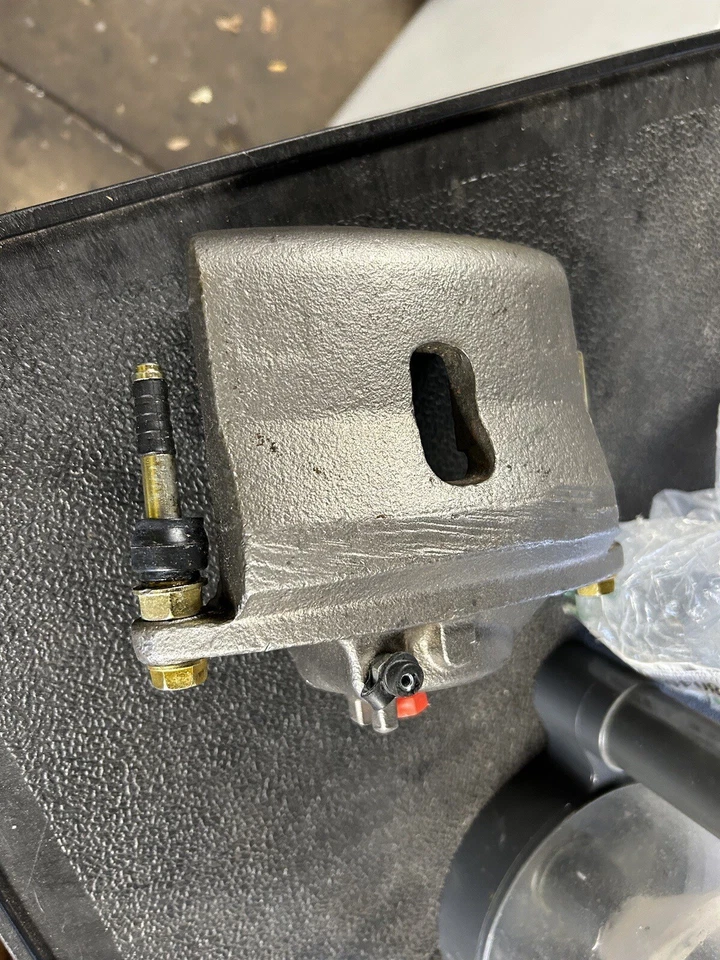 Acdelco Professional Front Driver Side Disc Brake Caliper 18fr1489N - Image 3 of 4