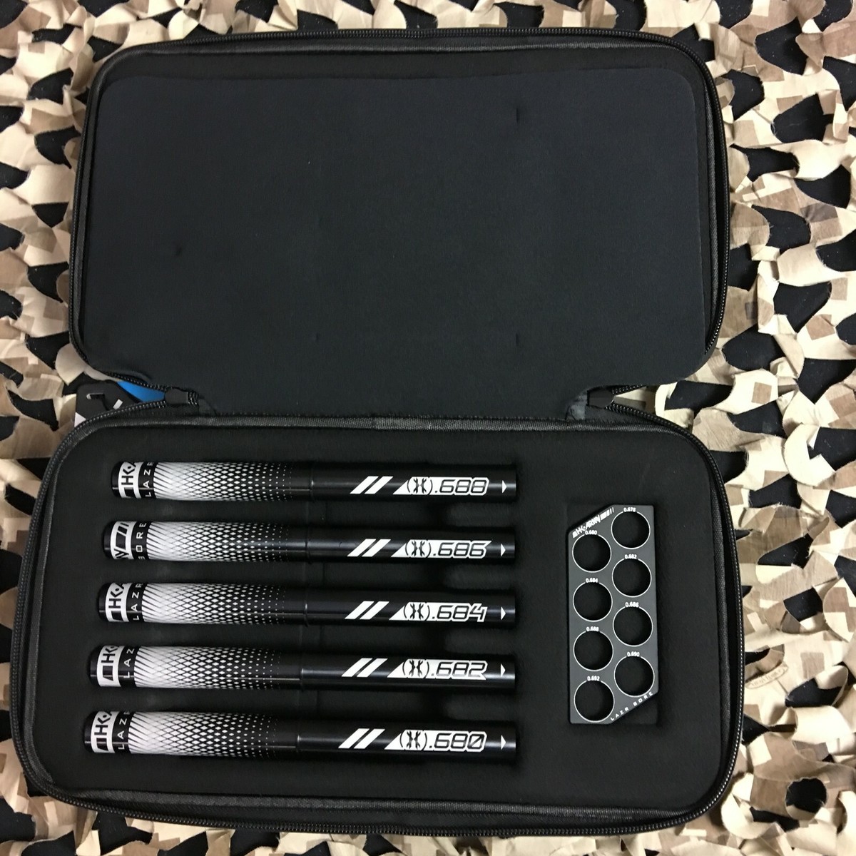 Kit Canon Hk Army Lazr Fileté Autococker Noir Inserts Kit Canon LAZR Fileté HK ARMY Pour Autococker - Avec Inserts Noirs, Couleur Noir Poli, Barrel Kit Neuf Canon Paintball Noir Poli