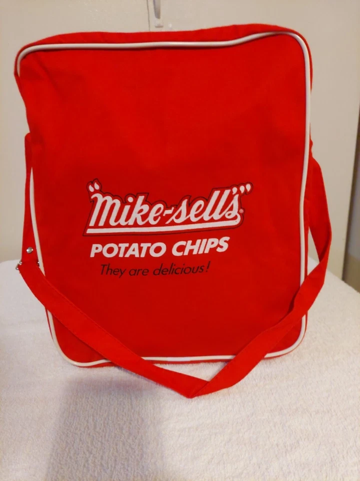 Vintage Cincinnati Reds / Mike-Sells Potato Chips Carryall Zippered Tote Purse - Image 3 of 4
