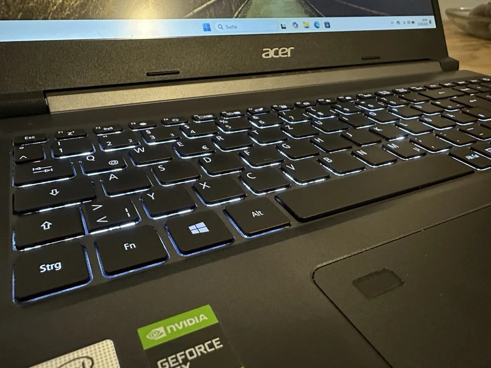 Acer Aspire 7 - Intel i5 - GTX 1650 Ti - 16 GB RAM - 1 TB SSD - 15 Zoll - Win 11 - Bild 2 von 4