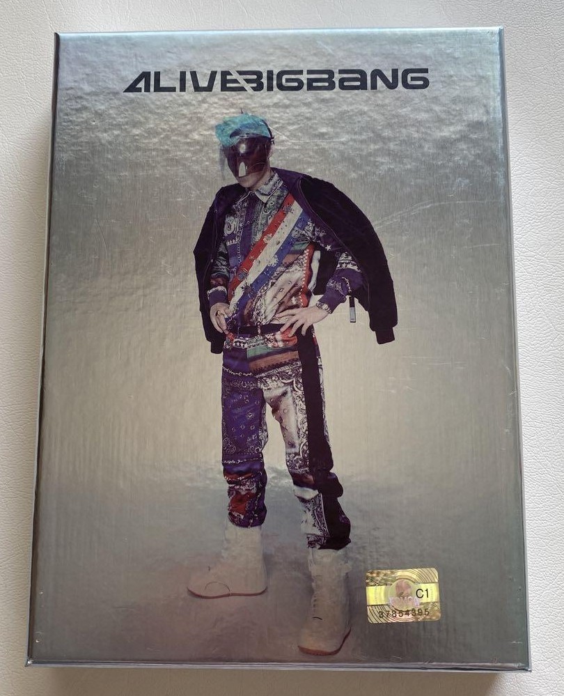 BIGBANG 【 STILL ALIVE 】 韓国盤CD TOP タプ 廃盤品 BIGBANG ALIVE Album CD TOP Ver Korea Limited Edition K-POP