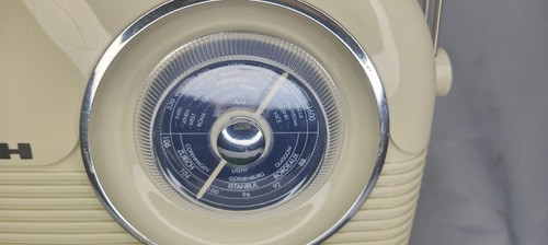 Bush Classic AM/FM Portable Radio 411/9021 With Power Supply Tested & Working - Picture 5 of 13