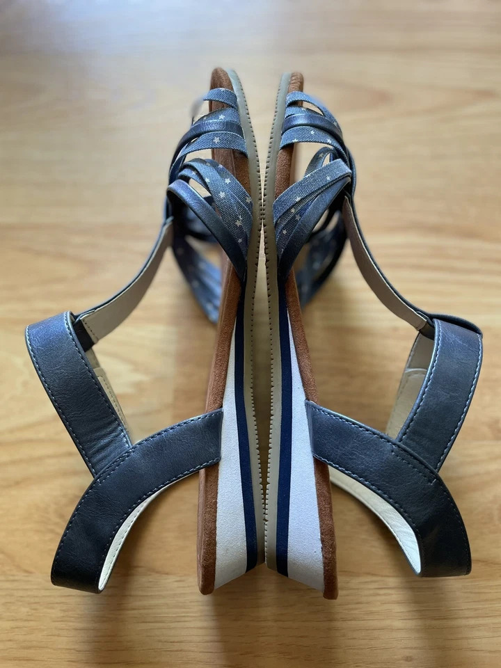 S.Oliver Women's Sandals Ankle-Strap Blue /Jeans/Stars Size 7 EUC - Image 4 of 4