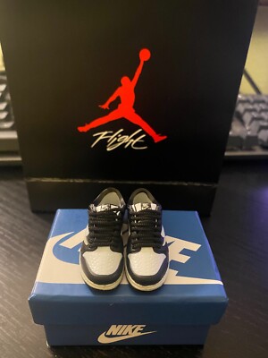 3D Jordan Dunk Air SB Mini Sneaker Shoe Miniature Collectable Grad Yeezy