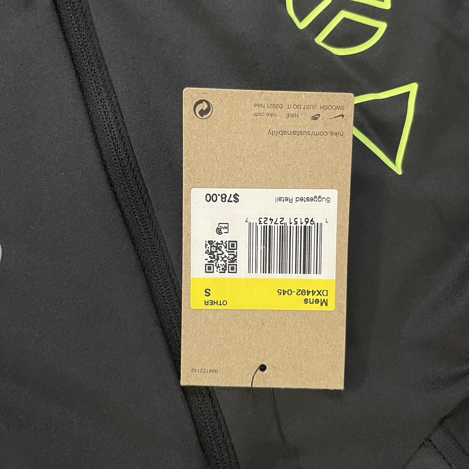 NEW Nike Element Chicago Marathon 2022 Shirt Men's Small Long Sleeve 1/