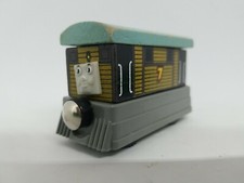 THOMAS THE TRAIN  Friends Tank Engine TOBY 7 Train Wooden Railway Toy Magnet