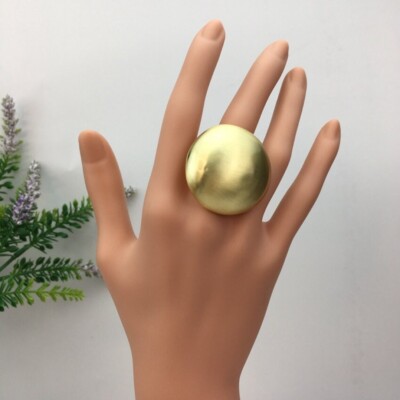 QUALITY BOLD WOMEN LADIES RING. RING SIZE 8, 9 NEW