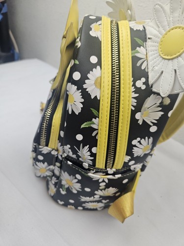 LOUNGEFLY DISNEY BACKPACK MINNIE MOUSE DAISIES - Picture 7 of 9