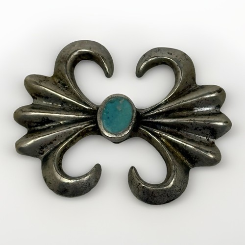 Vintage Native American Sand Cast Sterling Silver & Turquoise Brooch/Pin