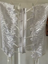 SHIRLEY OF HOLLYWOOD White Lace Embroidered BRIDAL Corset & Garter Front Zip | M