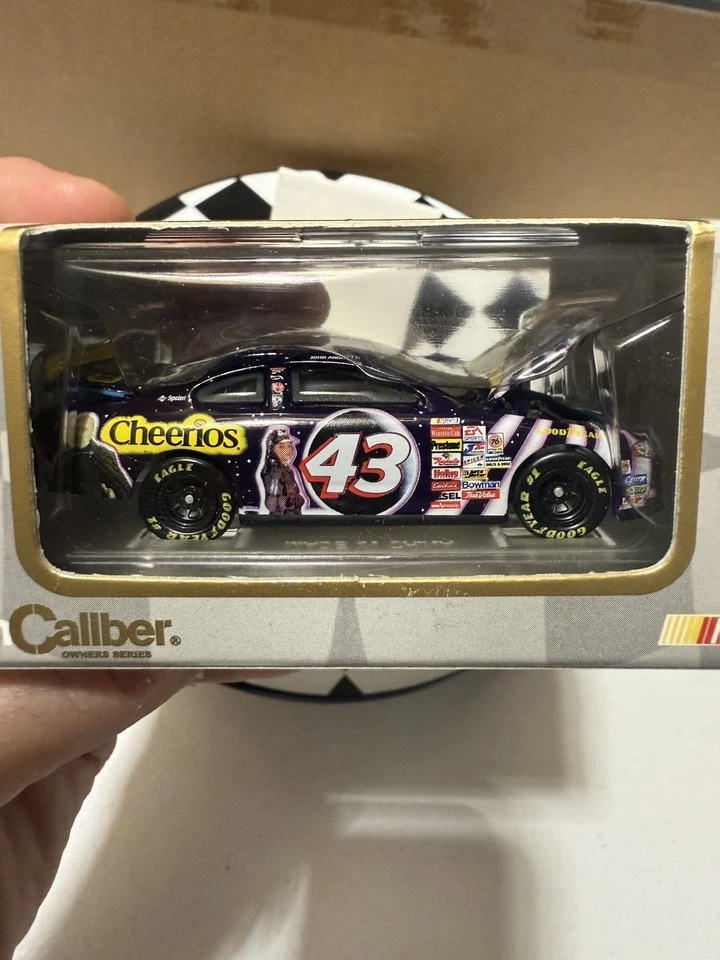 RARE* John Andretti Cheerios Stars II Attack Of The Clones 1/64 Diecast In CASE! - Image 2 of 4