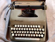 Vintage 1950’s Smith Corona Sterling 5A-series Typewriter With Case thumbnail