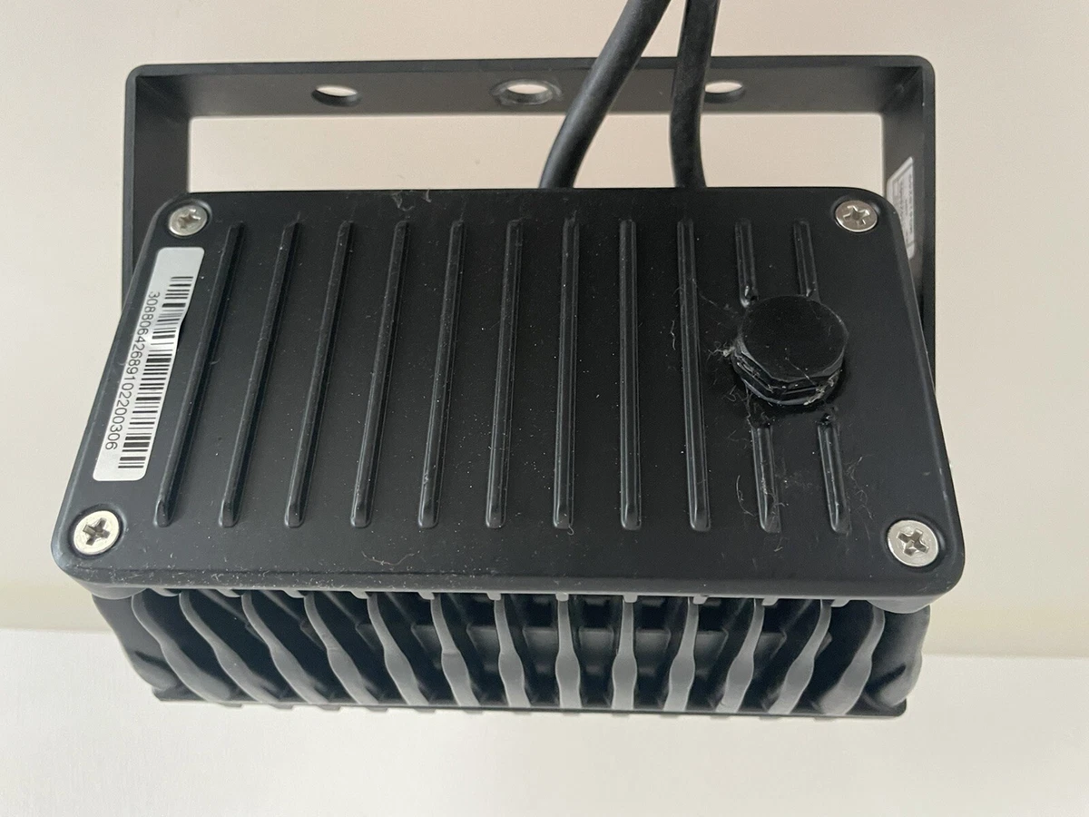 4er SET Showtec Cameleon 7RGB LED Outdoor Fluter, RGB, 7x3W mit Fernbedienung