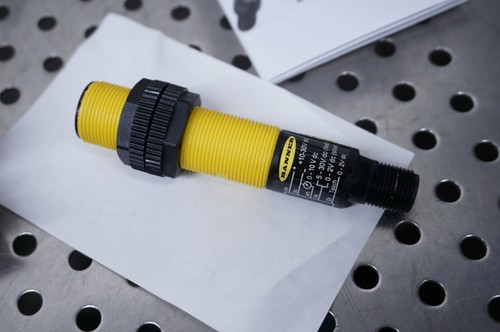 Banner S18UUAQ Ultrasonic Sensor High Precision - Picture 2 of 7