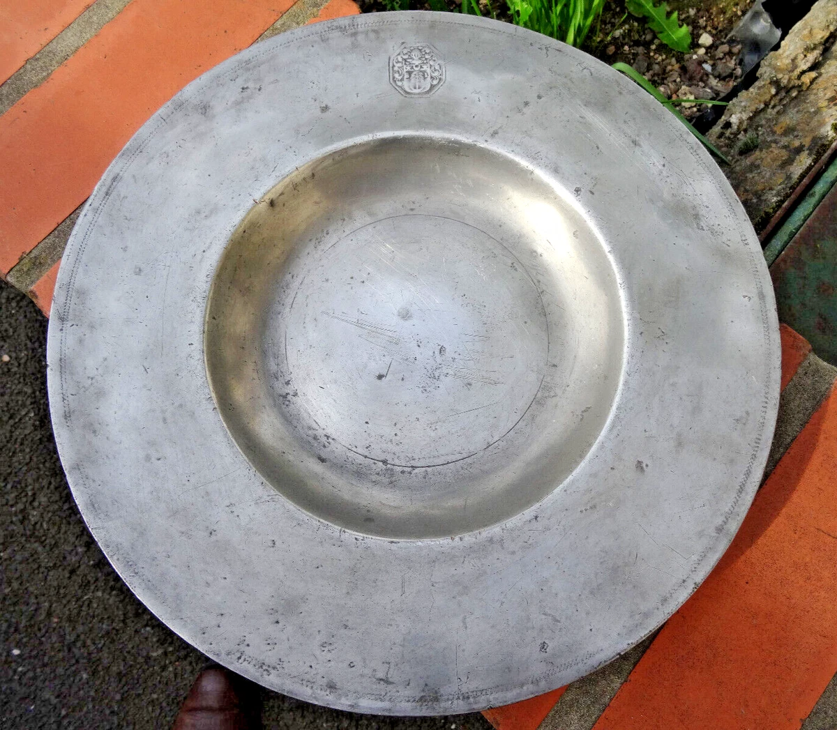 Plat ovale en étain 95% en très bon état - Arts de la table