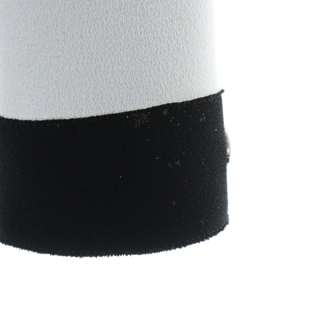 CHANEL Coco Mark Button Cut-off Design Front Hook… - image 6