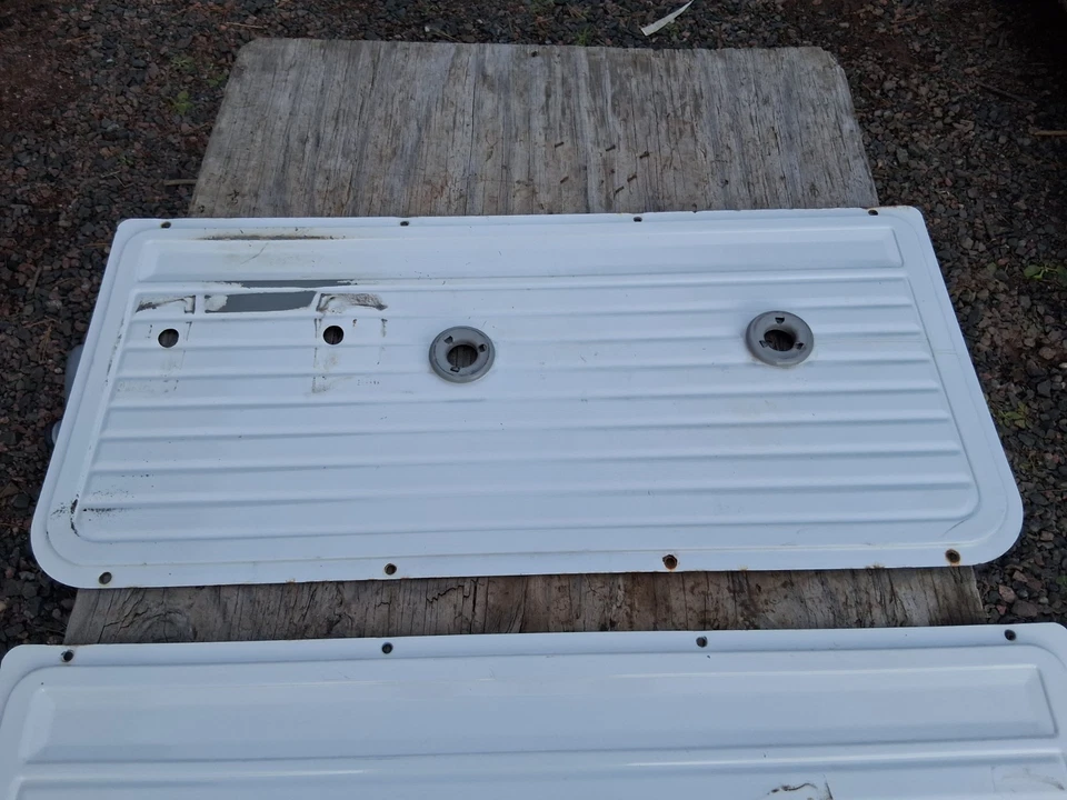 72-95 Chevy / Van G10 G20 G30? Paneles de puerta laterales de pasajero y conductor de metal blanco Foto 3 de 4