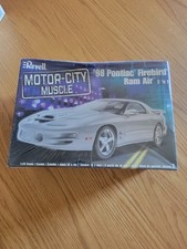 Revell 98 Pontiac Firebird Ram Air Muscle Car...