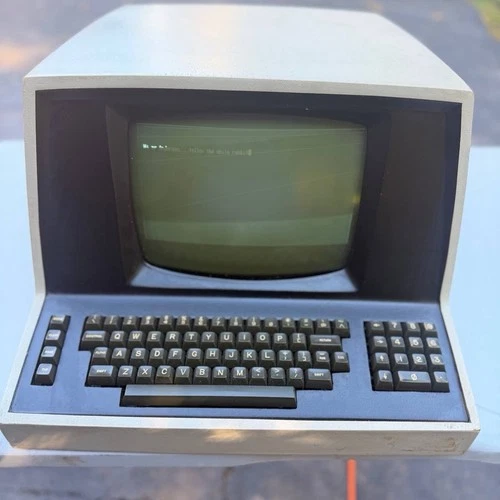 Vintage Soroc IQ 120 Computer Terminal — Working