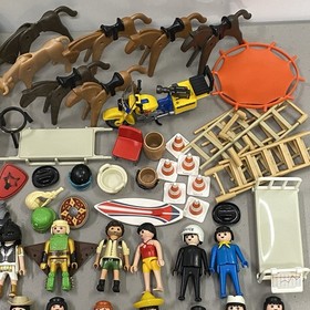 Playmobil 3 lbs Lot 45+ Figures Weapons Horses Cows Donkey Ruffnut Tuffnut HTTYD