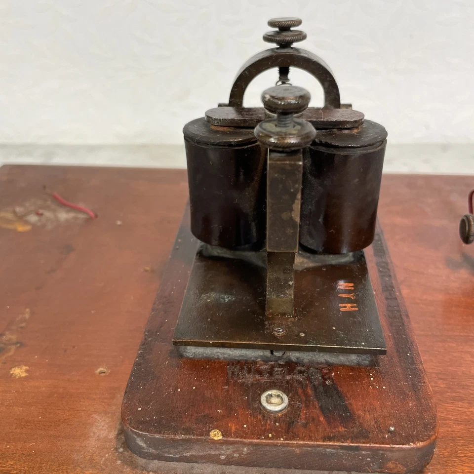 Western Union Telegraph Sounder 1B 100 Ohms Vintage J H Bunnell & Co New York - Image 2 of 4