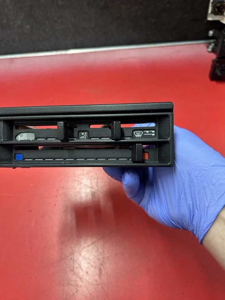 Controles de calefacción tempranos Volkswagen Transporter T4 321819045C interruptores VW Foto 4 de 4