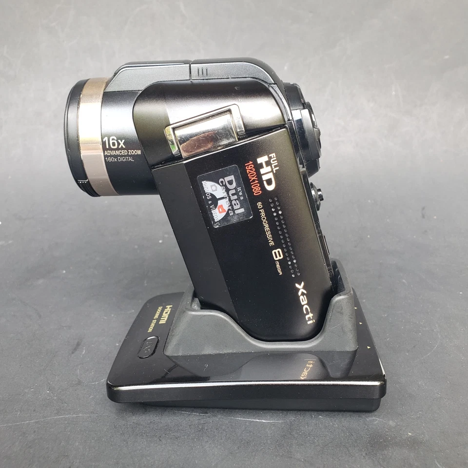 Sanyo Xacti VPC-HD2000A Black Dual Full HD Camera w/ Battery Charger & SD Card - Image 2 of 4