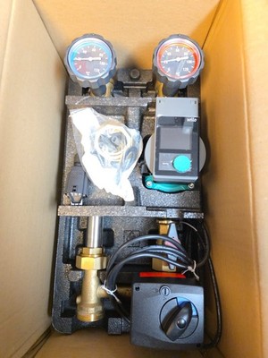 Oventrop Pumpengruppe Regumat M3 180 kurz + Wilo Stratos Pico Plus 25/0,5-4
