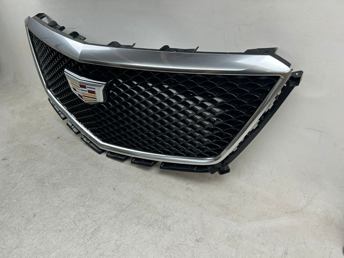 2020-2024 CADILLAC XT5 GRILLE OEM FRONT UPPER GRILLE WITH CAMERA