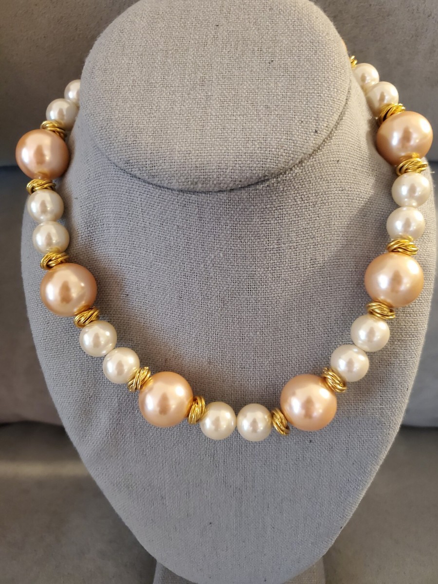 Vintage Pink & White Chunky Faux Pearl Necklace Gold Tone
