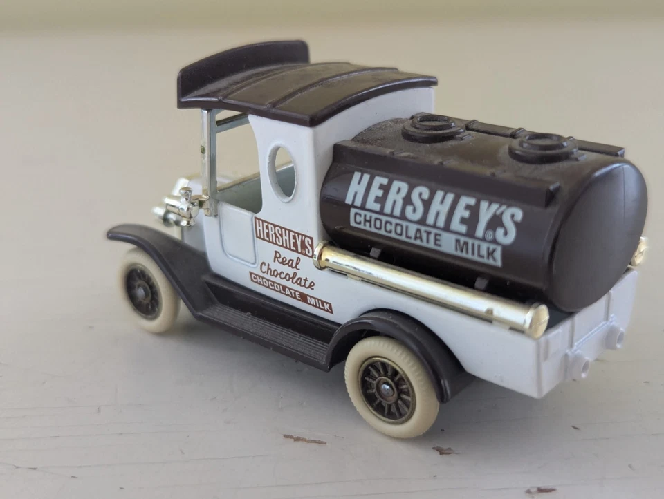1983 Hartoy Lledo "Days Gone", "Hershey’s Chocolate Milk", Diecast, Ford Model T - Image 4 of 4