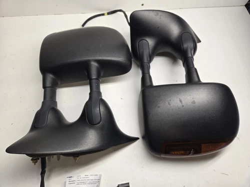 2002-2007 Ford F350 Super Duty Pair LH/RH Door Mirror Power; Aftermarket LED.