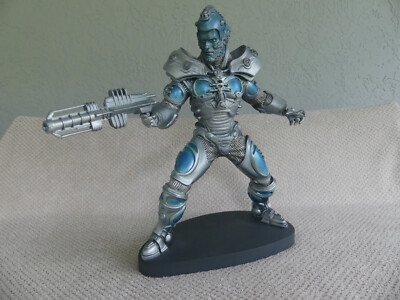 Mr. Freeze Statue, Batman & Robin Movie w/ freeze gun, Arnold Schwarzenegger