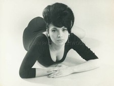 SEXY RITA CADILLAC 1950s VINTAGE PHOTO ORIGINAL BUSTY